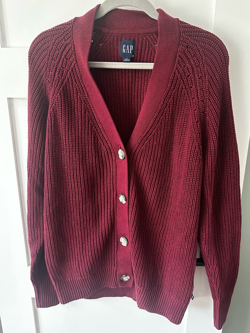 NWT GAP Soft knit. Easy, relaxed fit, Button Front Cardigan. Medium Burgundy